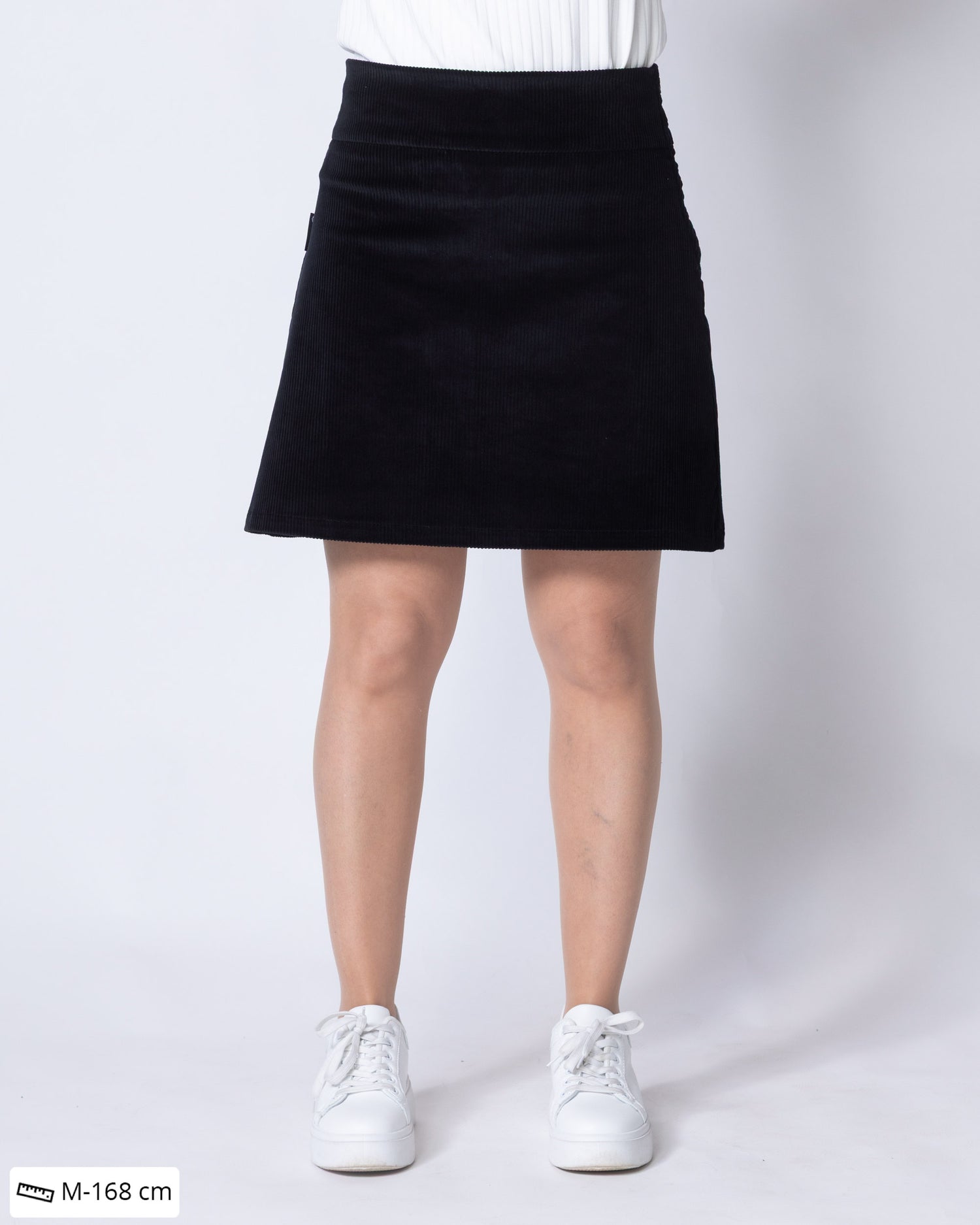 Vakosamettihame, musta