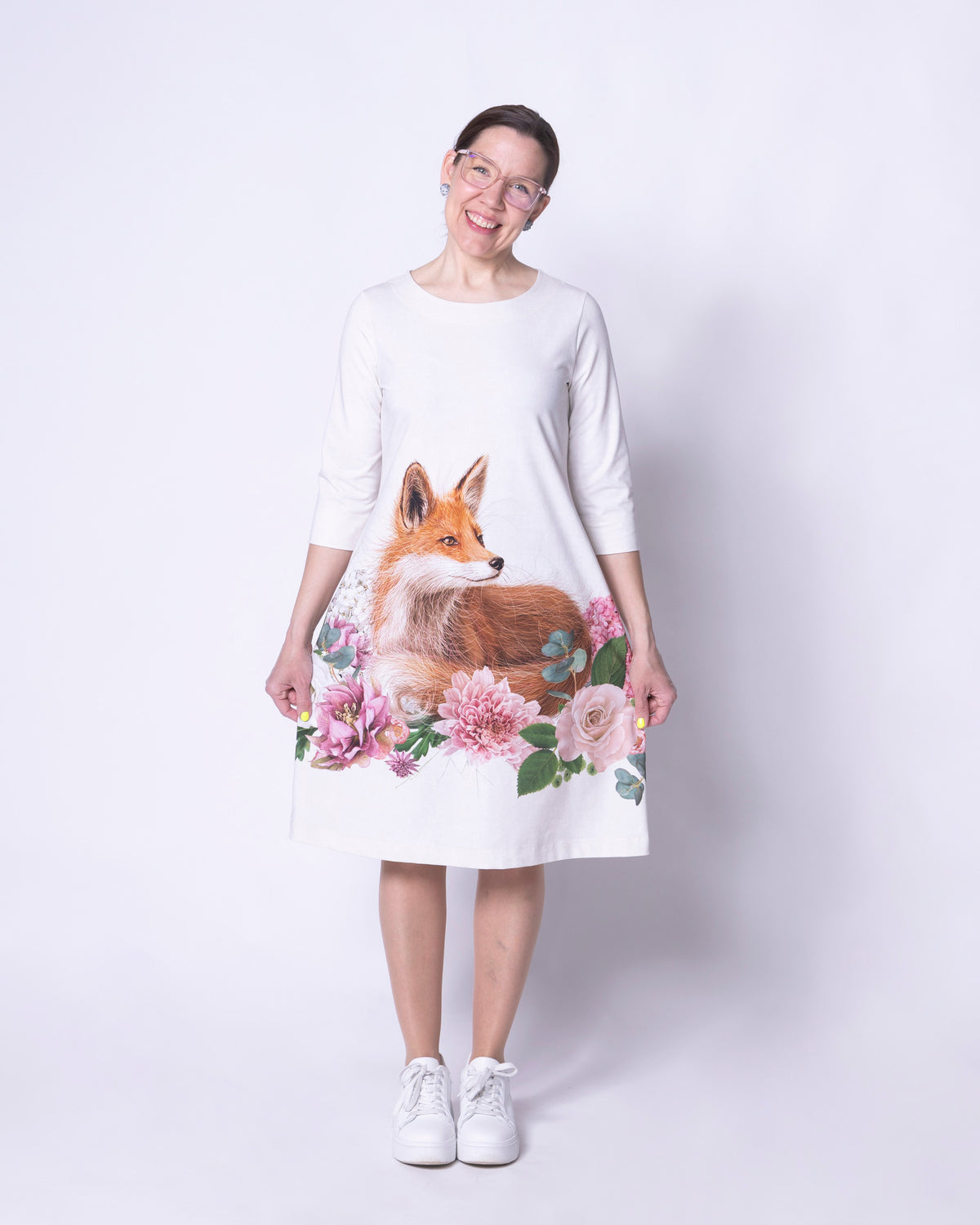IISI dress, Kukkakimppu ja kettu - light
