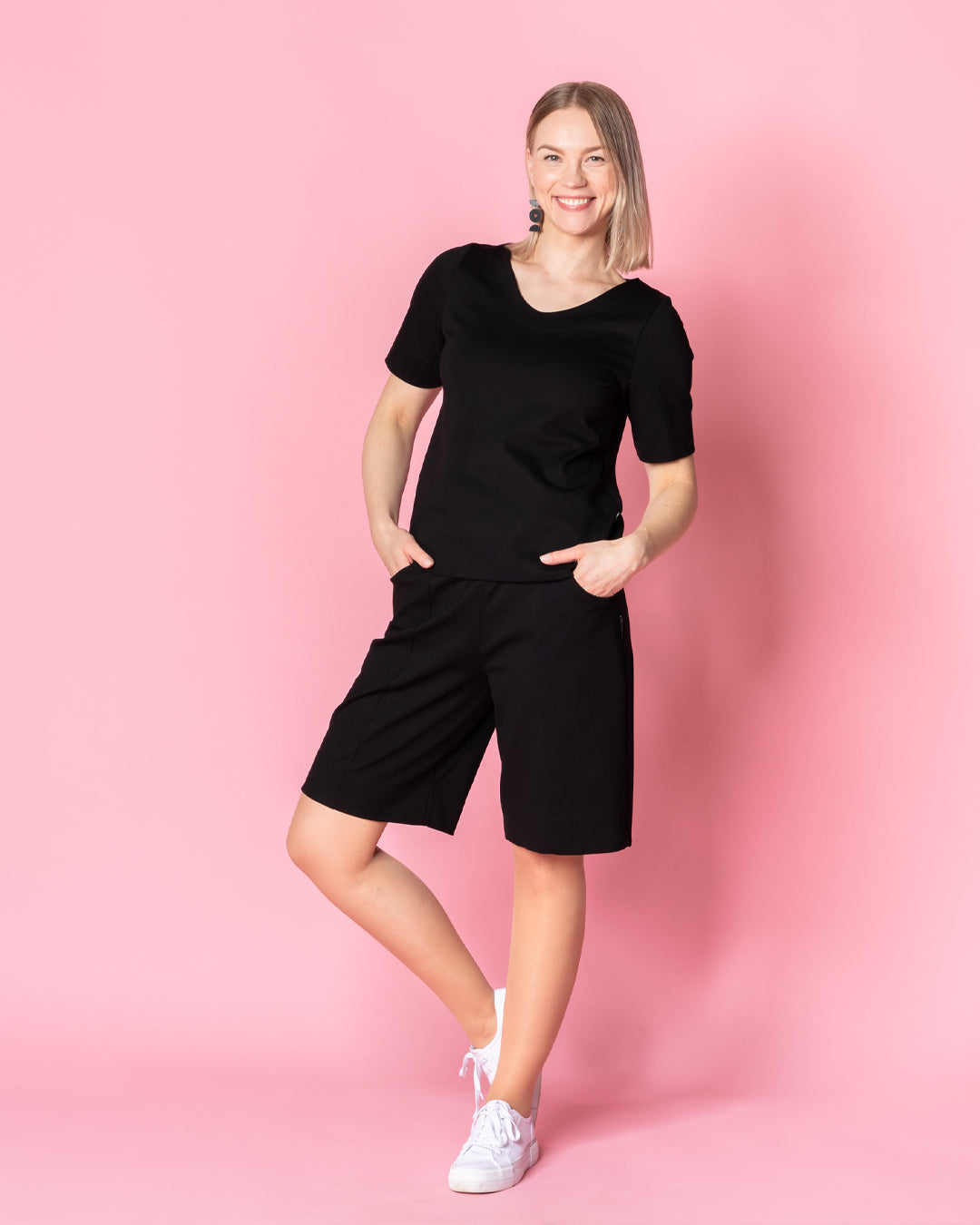 WHOOPS! UPEUS t-shirt, black - M