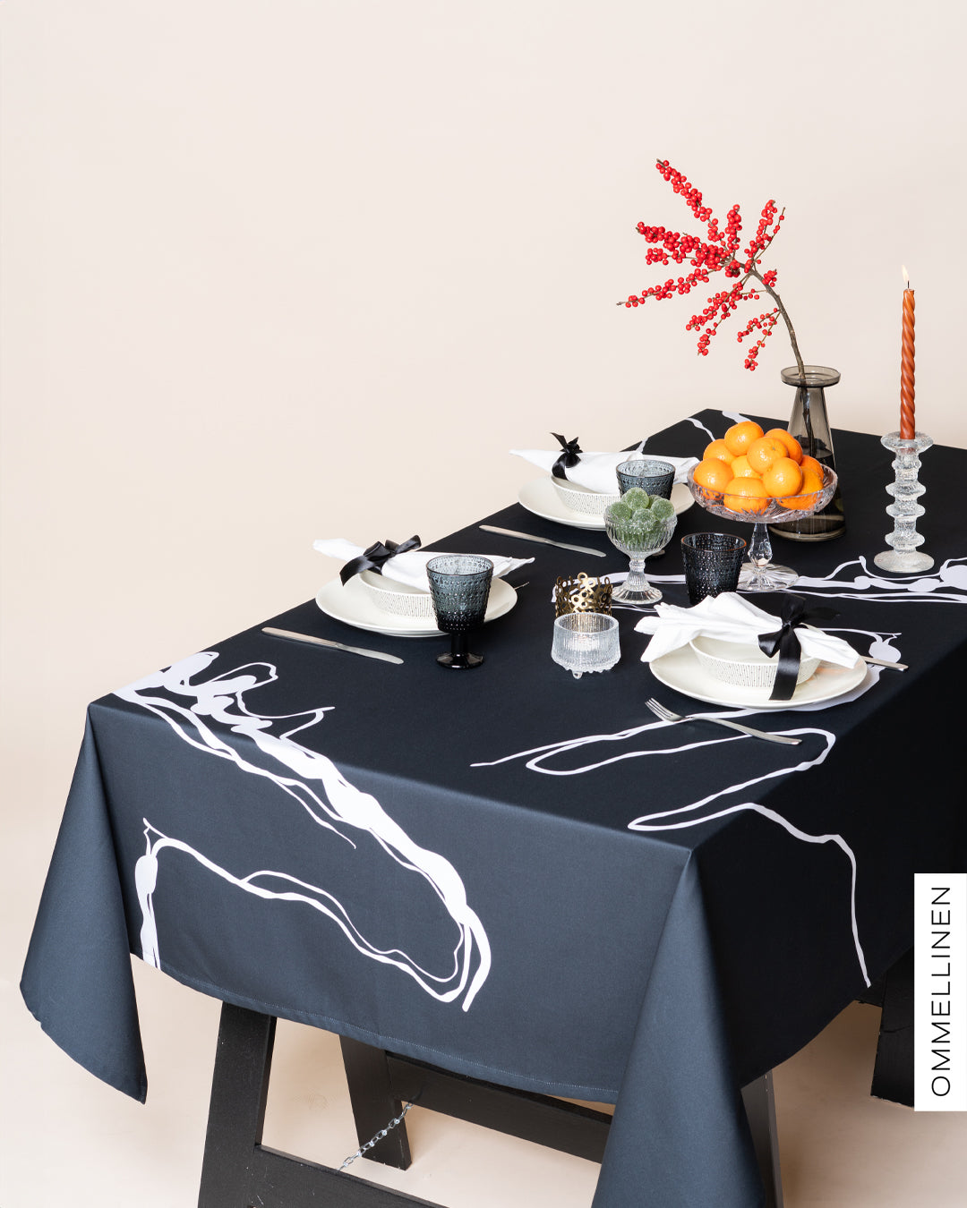 WHOOPS! Tablecloth, Pohjolan hirvi - dark - 155 cm x 300 cm